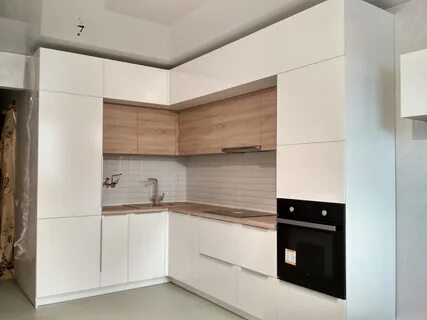 Кухни со шкафами до потолка