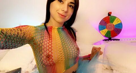 Photo by lunarexx published on October 24,2023 20:15:29 - BestThots 