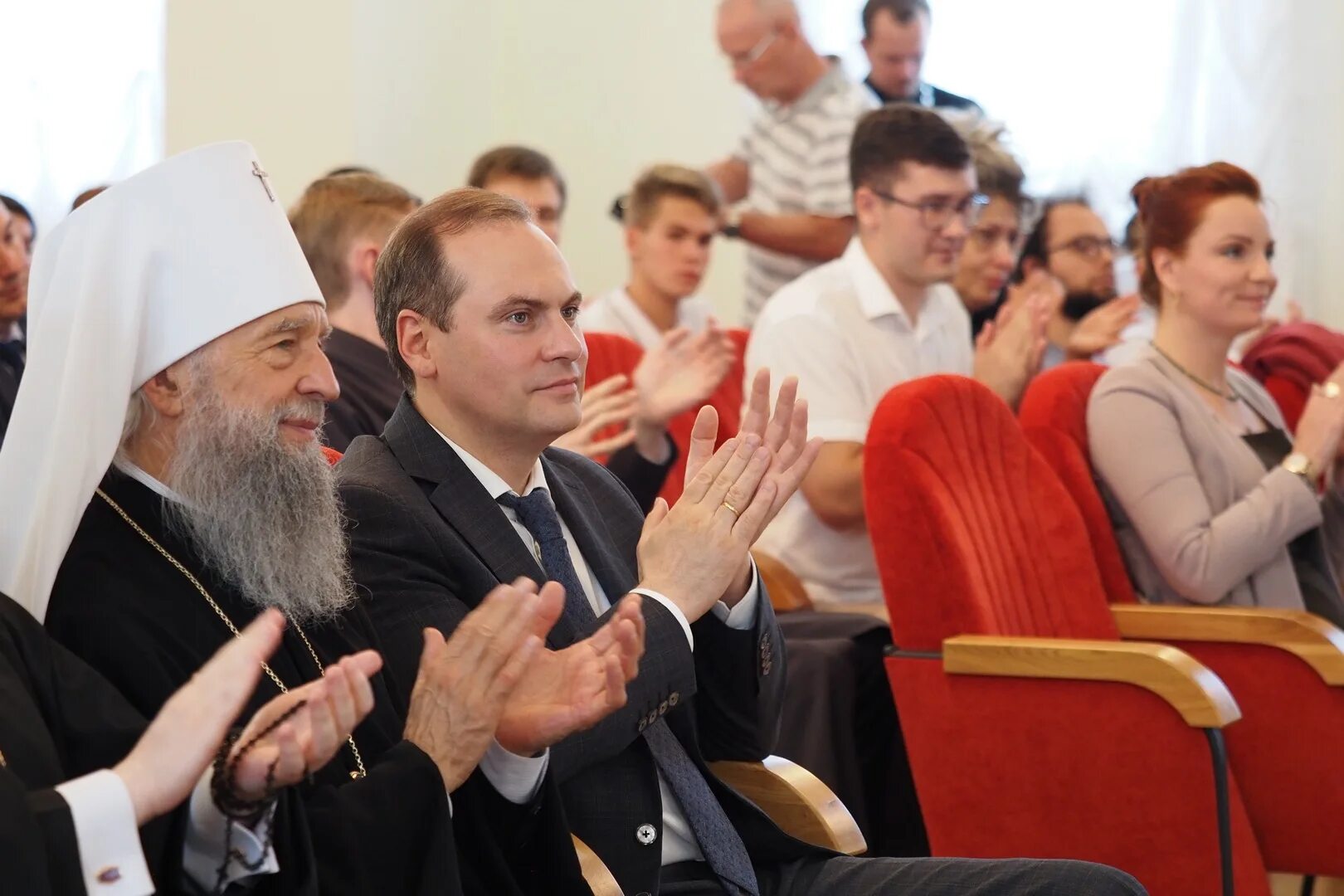 Форумс. Православные христиане. Патриарх визит в Смоленск. Саранск владыка 24 июля 2022. Молодежь и власть.