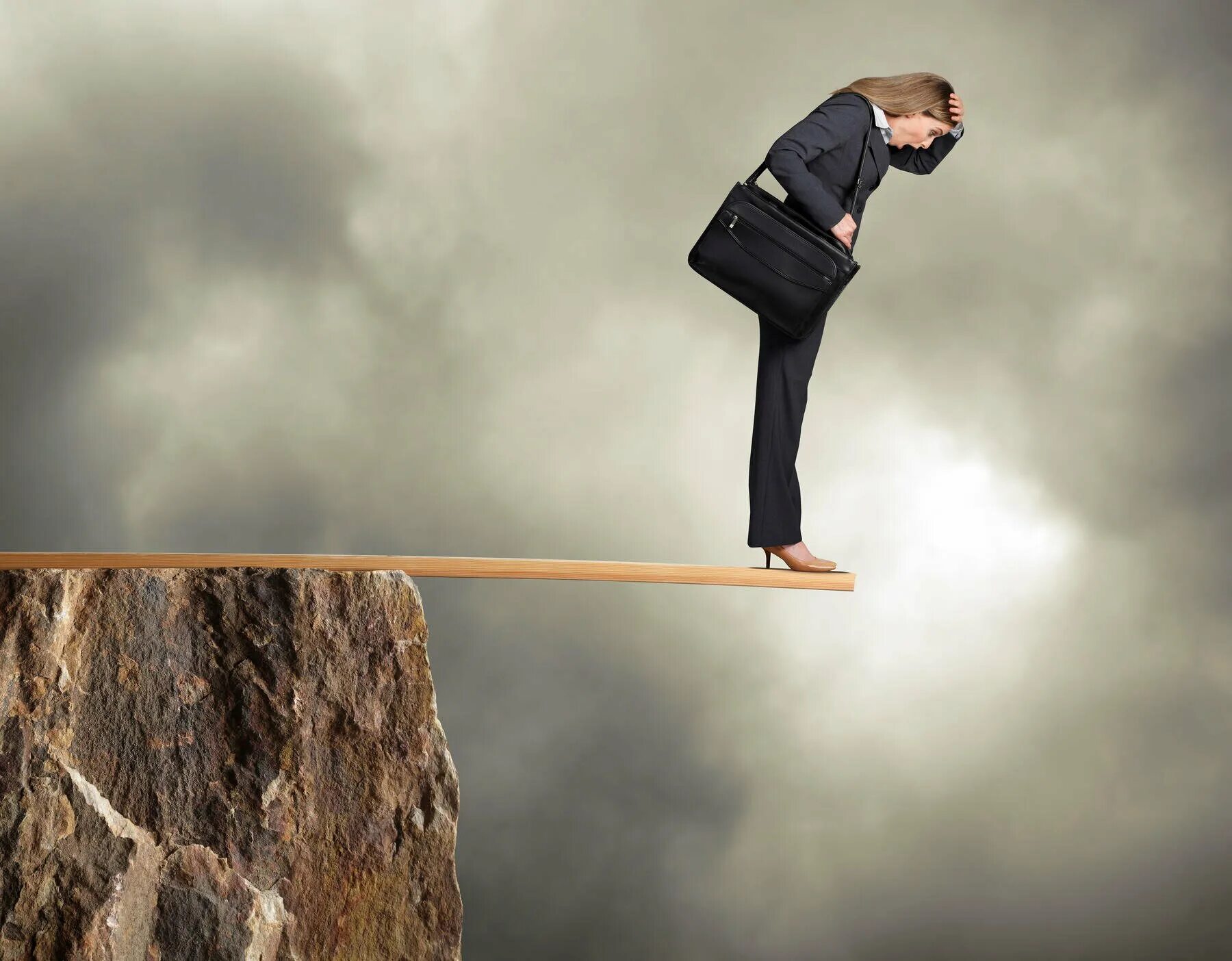 Шерлок холмс если отбросить все невозможное. Найти отбросить. Больше всех паботвла догадь. Отбросы джесс. Тяжелая ноша живопись.