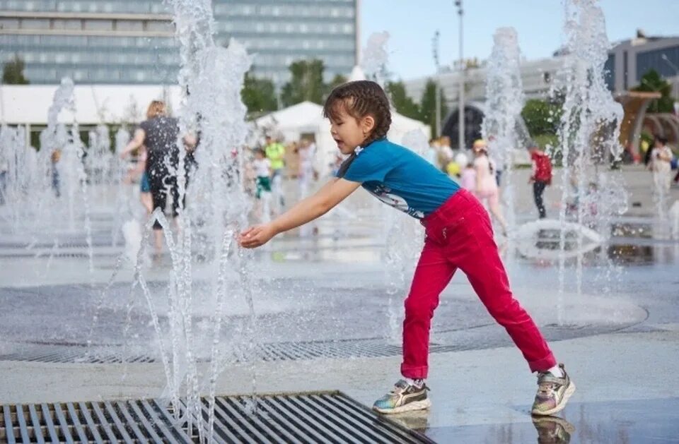 Жара в Ростове. Град в Симферополе. Жара 2022. Жара Бузулук. Горячая вода симферополь