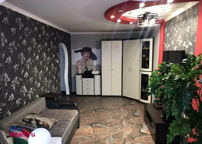 Кровати в вязьме. Вязьма улица парижской коммуны. Парижской коммуны 47 вязьма. Авито вязьма. Ул, полины осипенко 4 вязьма.