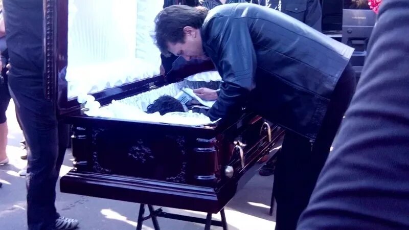 Кобяков похороны видео. Похороны аркадия кобякова.