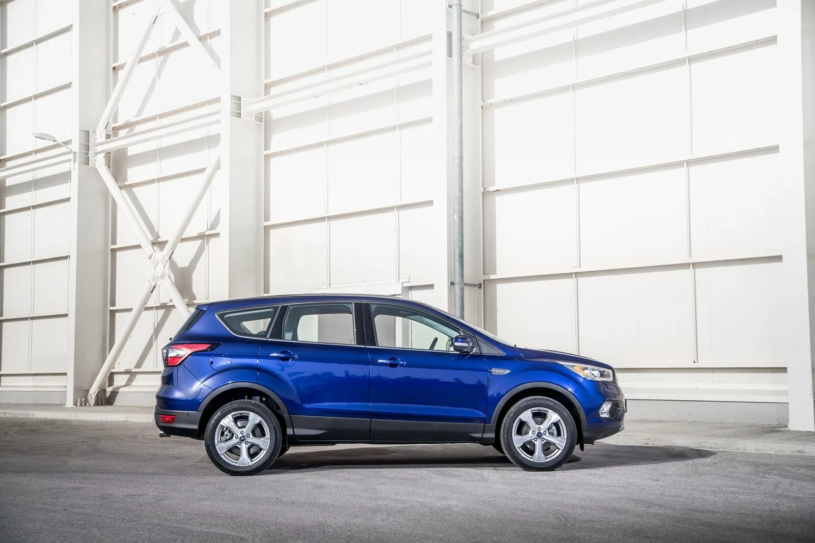 Новый куго. Форд Куга 2018. Ford Kuga 2016. Ford Kuga 2 2018. Форд Куга Титаниум.