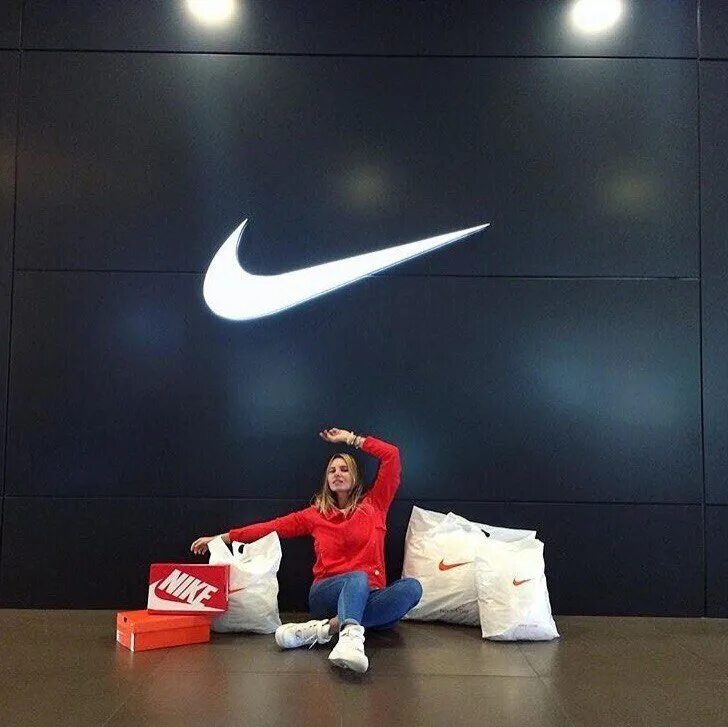 Найк в Минске. Минск Nike Store. Магазин найк в Белоруссии. Найк Минск фирменный магазин.