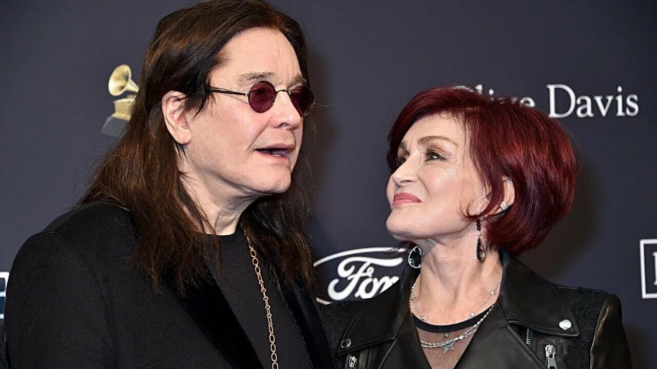 Лет осборн. Ozzy osbourne 2025. оззи осборн и шэрон осборн 2025. шэрон жена оззи 2025.
