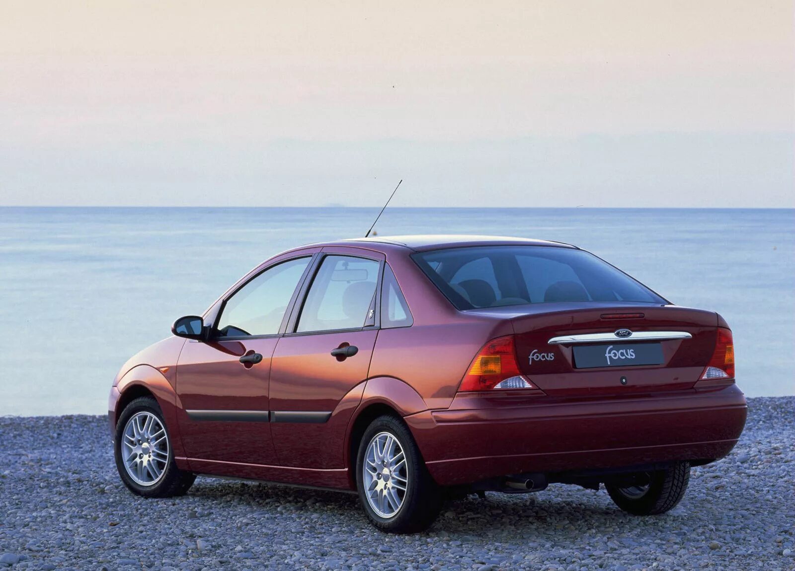 Форд фокус 1 сборки. Ford Focus 1998-2004. Форд фокус 1 поколения. Ford Focus 1 sedan. Форд фокус 1 седан 2005.