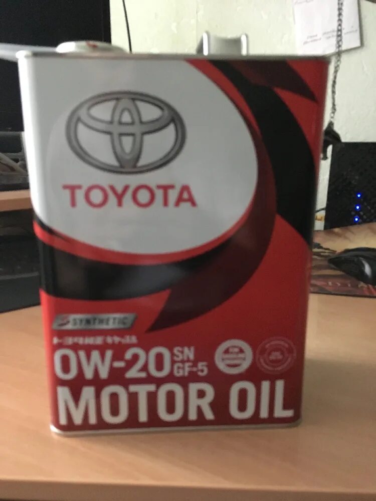 Оригинальное масло тойота 0w20. Toyota 0w20. масло тойота 0в20 в жести. toyota 0w20 827431. тойота 0-20.
