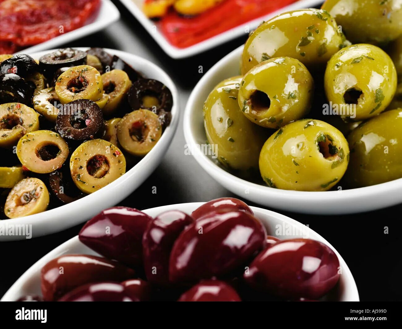 Оливки premier of taste. Маслины фото. Kalamata olives. Оливки. Black kalamata olive ,.