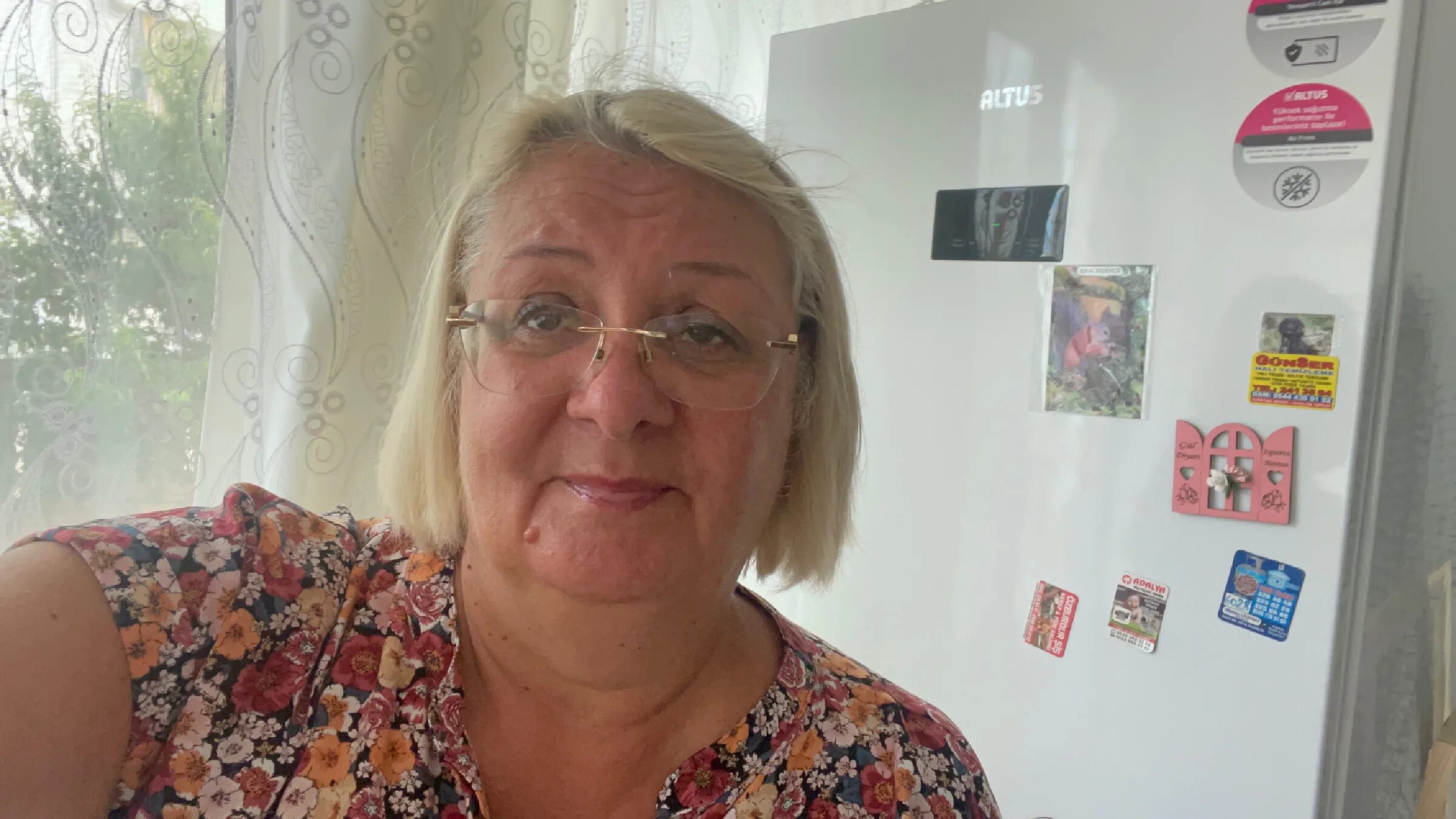 Мама лена ютуб последнее. Мама лена чкаловский район. Мама лены. Мама лена из турции на базаре. Мама лена ютуб.