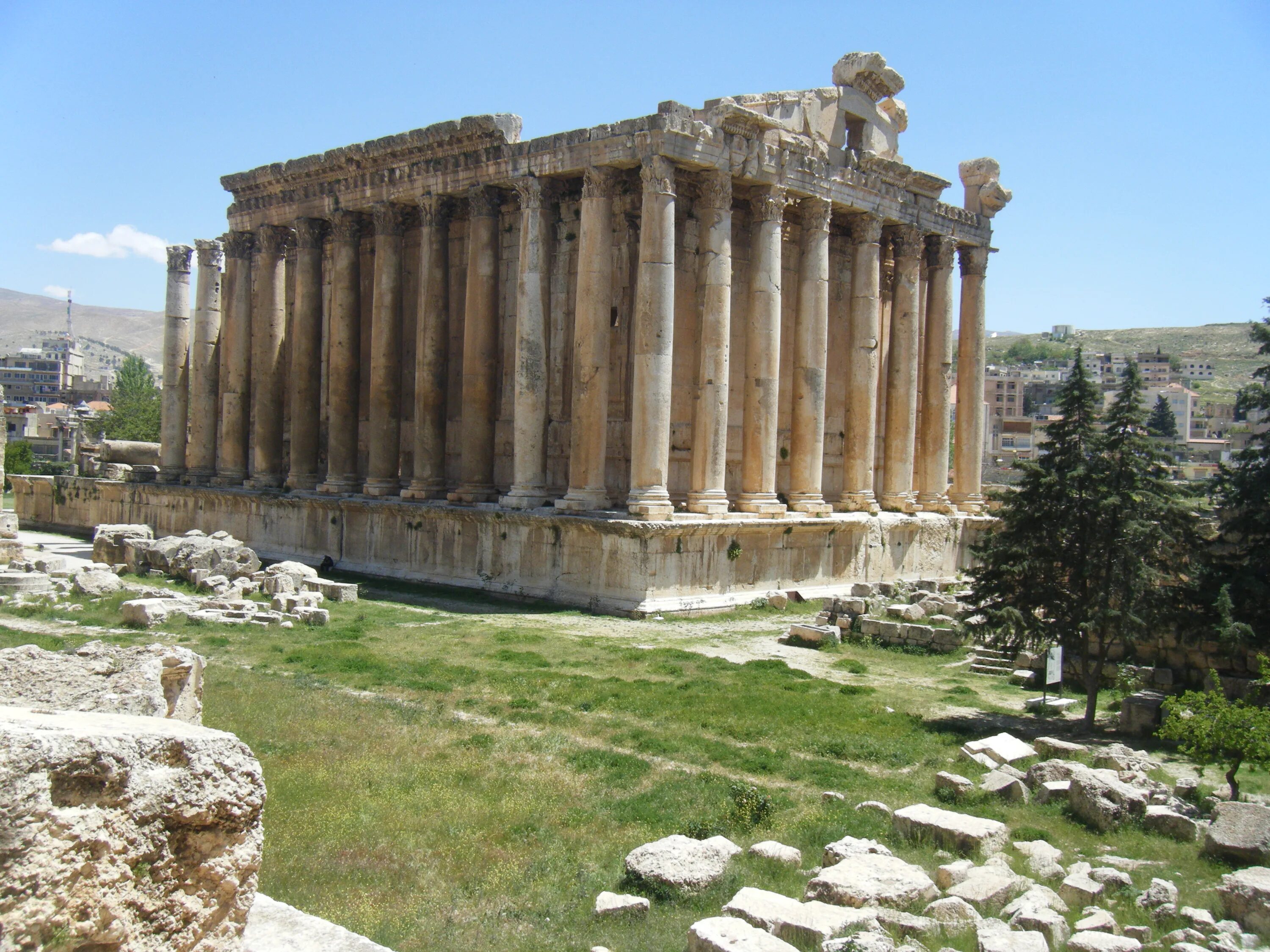 Храм посвященный. Baalbek Libano Voyager.