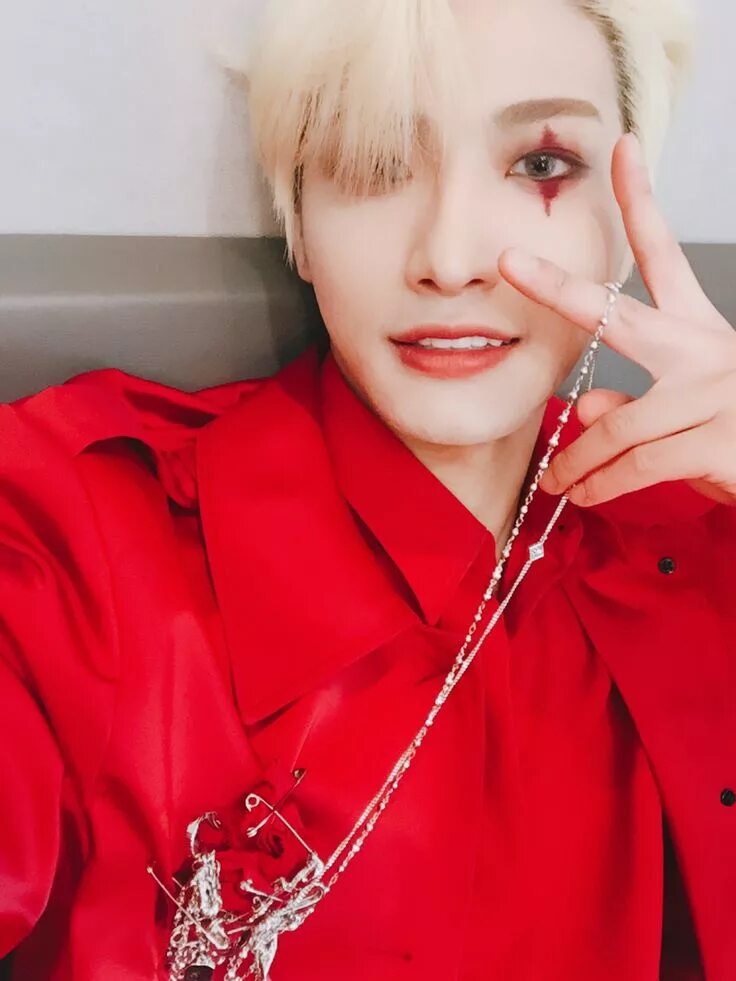 СОНХВА ATEEZ. ATEEZ Seonghwa. СОНХВА И Хонджун. Сонхва эйтиз