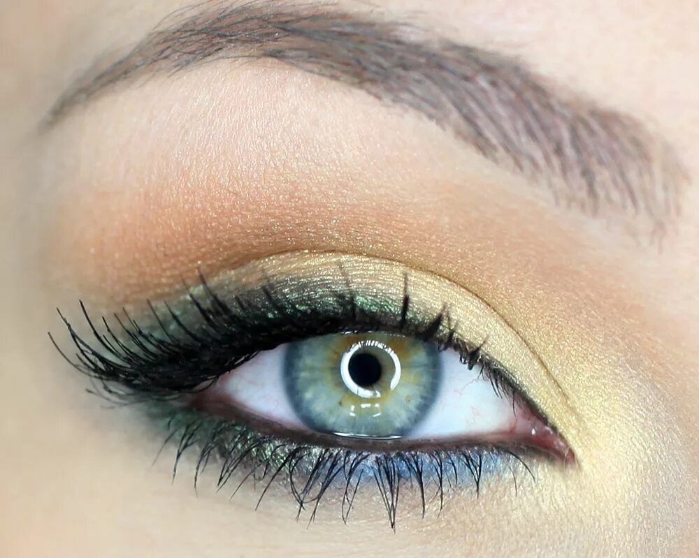 Yeux vert. Зеленый смоки айс. Макияж для зеленых глаз. Yeux vert. Зеленый макияж.