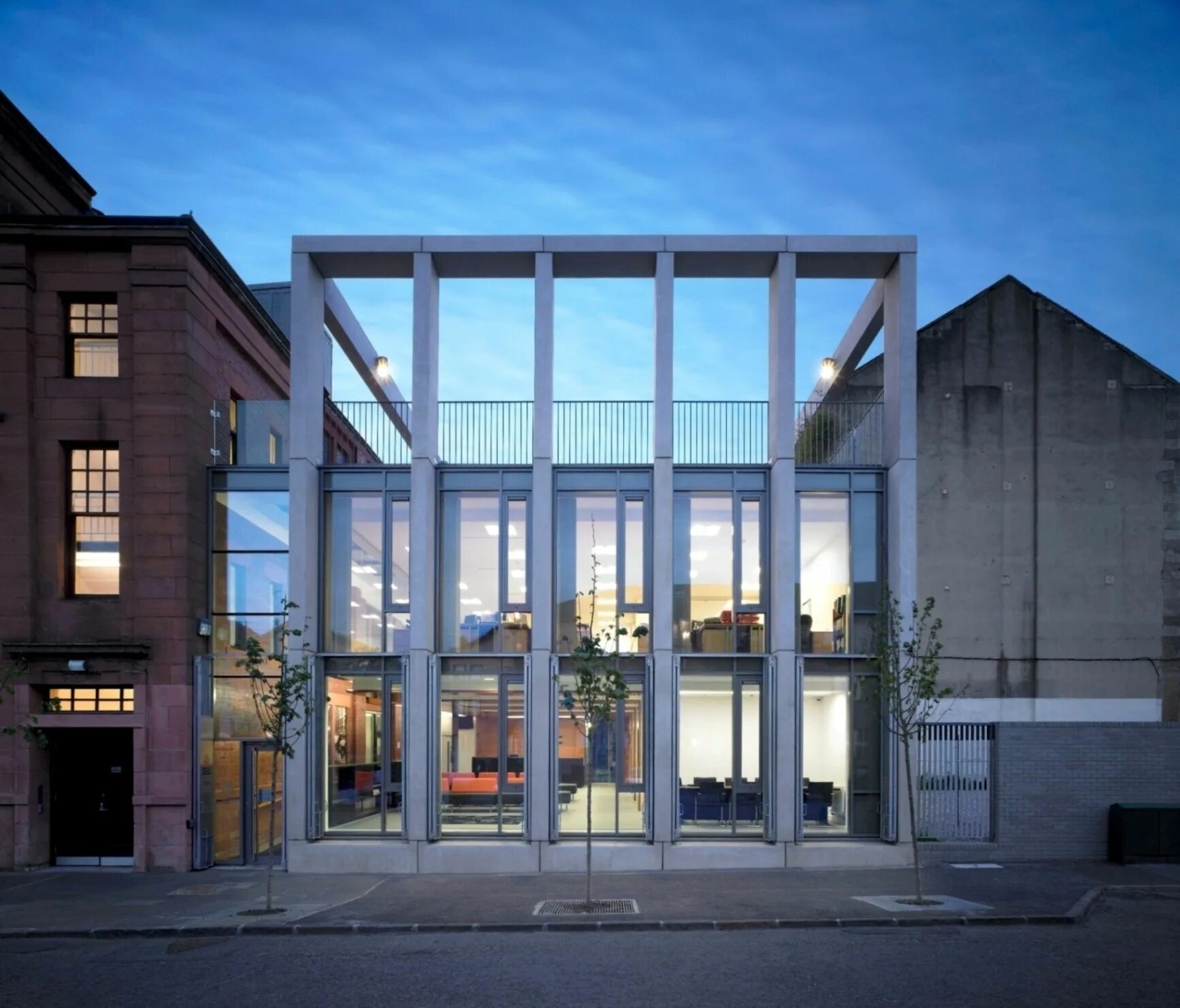 Стеклянные здания отражения. Проект puinhuis в бельгии от felt & 360 architecten. Exist building. Нереальная архитектура filip dujardin. Exist building.