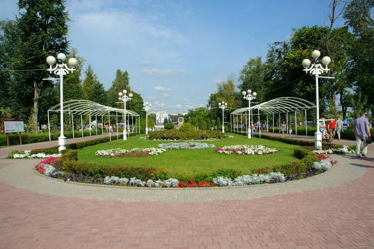 Сады тверь. Горсад Тверь. Тверской городской сад Тверь. Горсад и парк Тверь. Горсад сад Тверь.