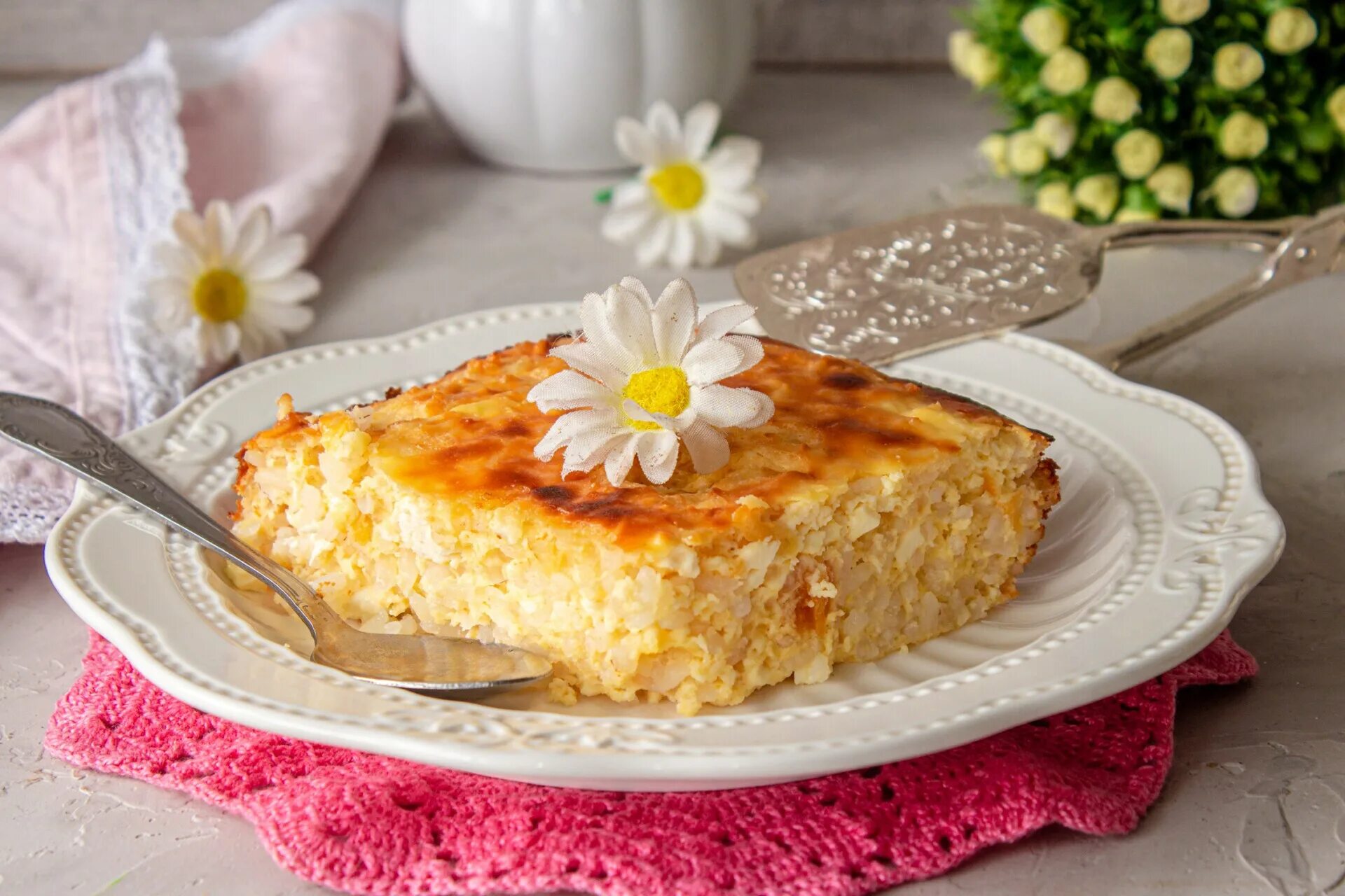 Пышная творожная запеканка с рисовой мукой. Творожная запеканка из рисовой муки. Творожная запеканка с рисовой мукой. Чизкейк с творогом с манкой в духовке. Рецепт запеканки без крахмала.