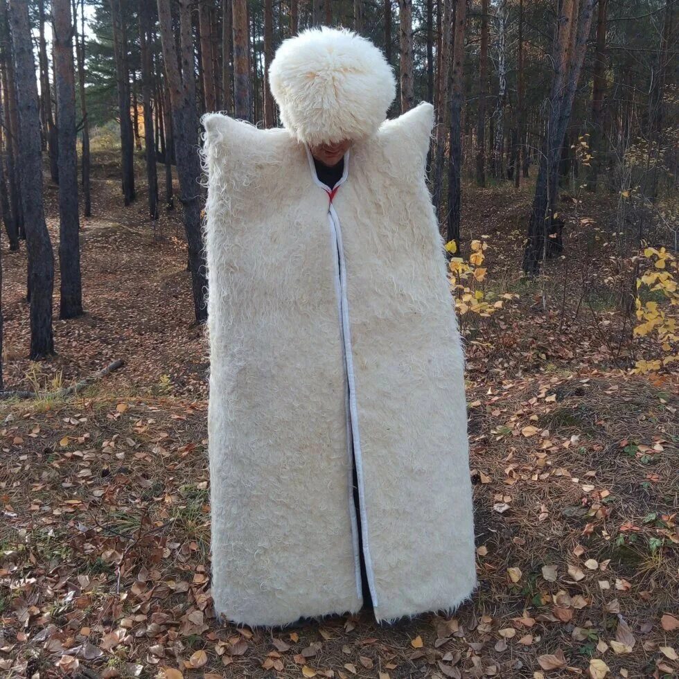 Бурка кавказская. Казачья бурка и папаха. Серая бурка. Серая бурка. Грузинская бурка и папаха.