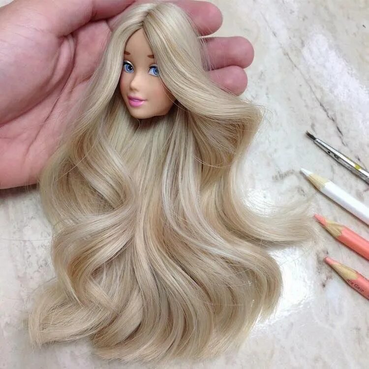 Кукольные волосы. Волосы Барби. Кукла с красивыми волосами. Волосы для кукол. Какие волосы были у куклы