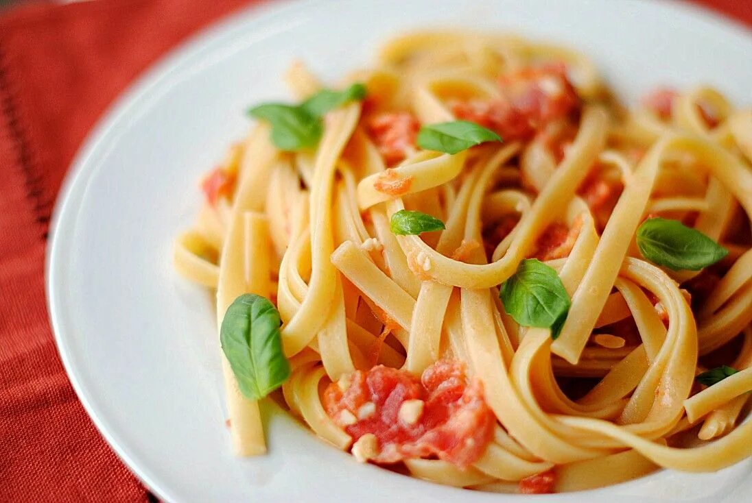 Fettuccine cookie toppings. Fettuccine cookie toppings. Феттучине (fettuccine). Тальятелле (tagliatelle). Fettuccine cookie toppings.