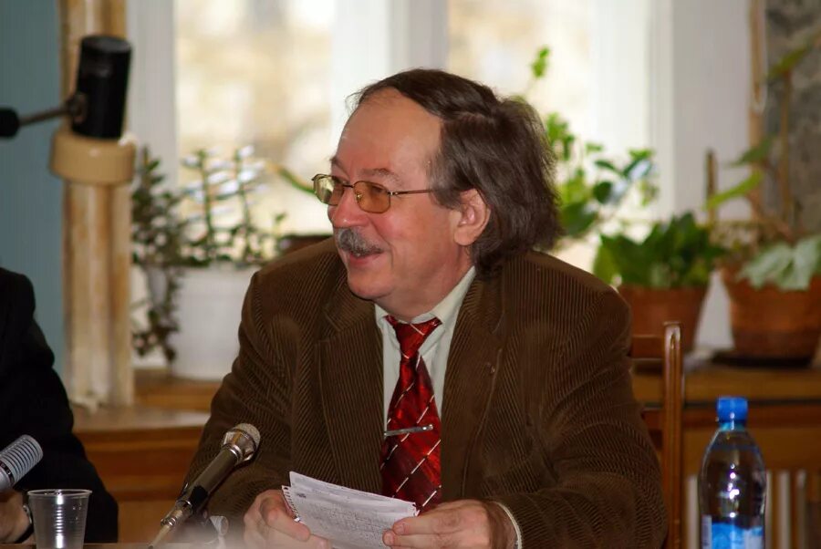 кандидат культурных наук. никольский борис михайлович имли. кандидат исторических наук фон. декан факультета физической культуры. удостоверение кандидата технических наук.