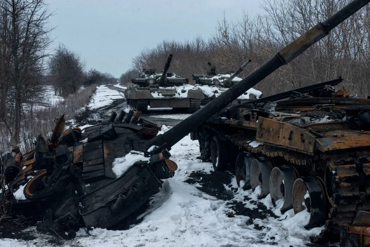 Разгром всу. Уничтоженная техника ВСУ 2022. Подбитые т 64 ВСУ 2022. Подбитая техника ВСУ 2022. Подбитая техника на Украине.