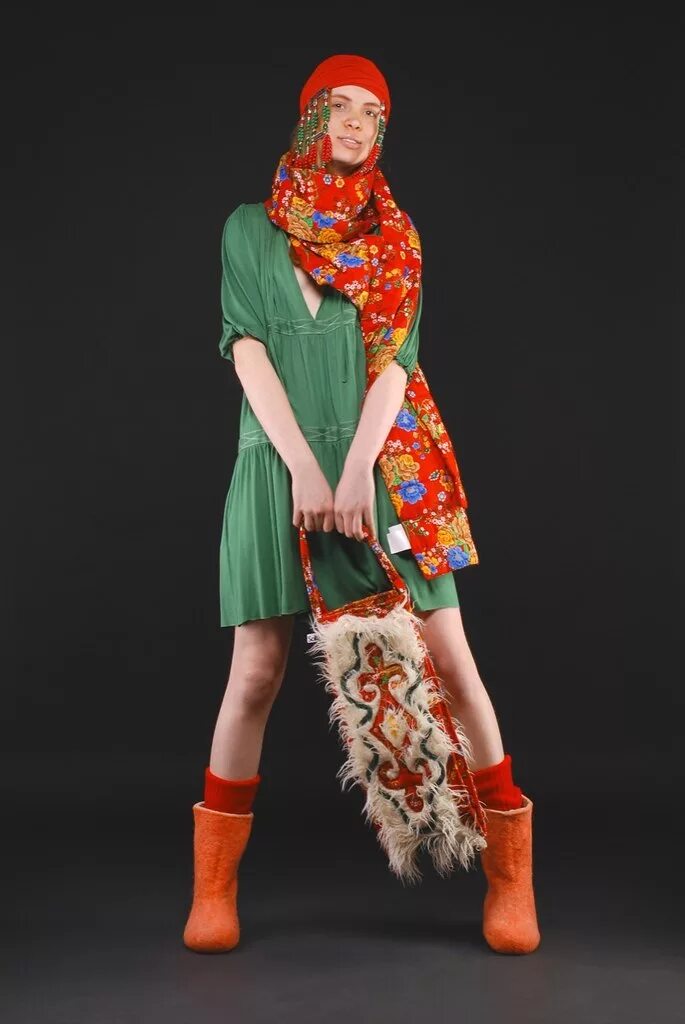 корпоратив в русском народном стиле. стилизованные костюмы в русском стиле. как называется народный стиль. фотосессия в русском стиле. современная одежда в русском стиле.