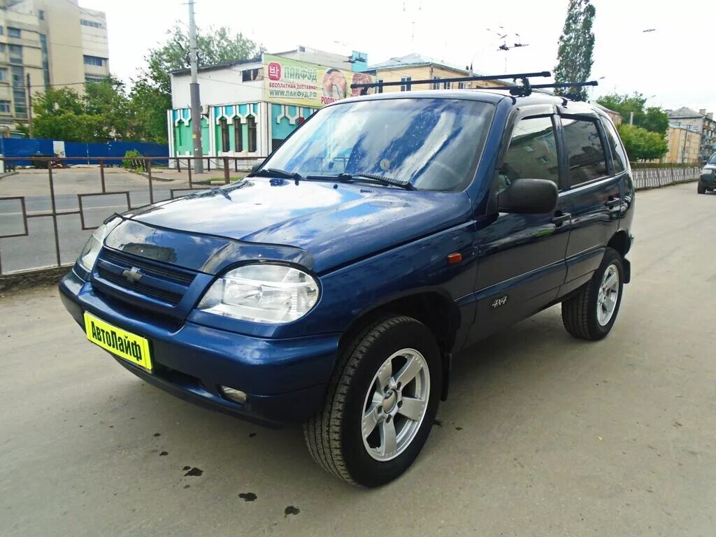 Нива Шевроле 2007 металлик. Chevrolet Niva 2007 синяя. Нива Шевроле 2004 синий металлик. Шевроле Нива 2007 год.