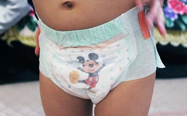 девочки памперсах взрослые. девочка в памперсе. памперсы для девочек подростков. девочка в памперсе. девочки памперсах взрослые.