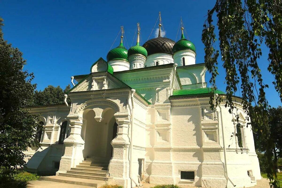Феодоровский монастырь переславль залесский. Собор федоровского монастыря переславль-залесский. собор феодора стратилата переславль залесский. федоровский монастырь переславль зеленский.