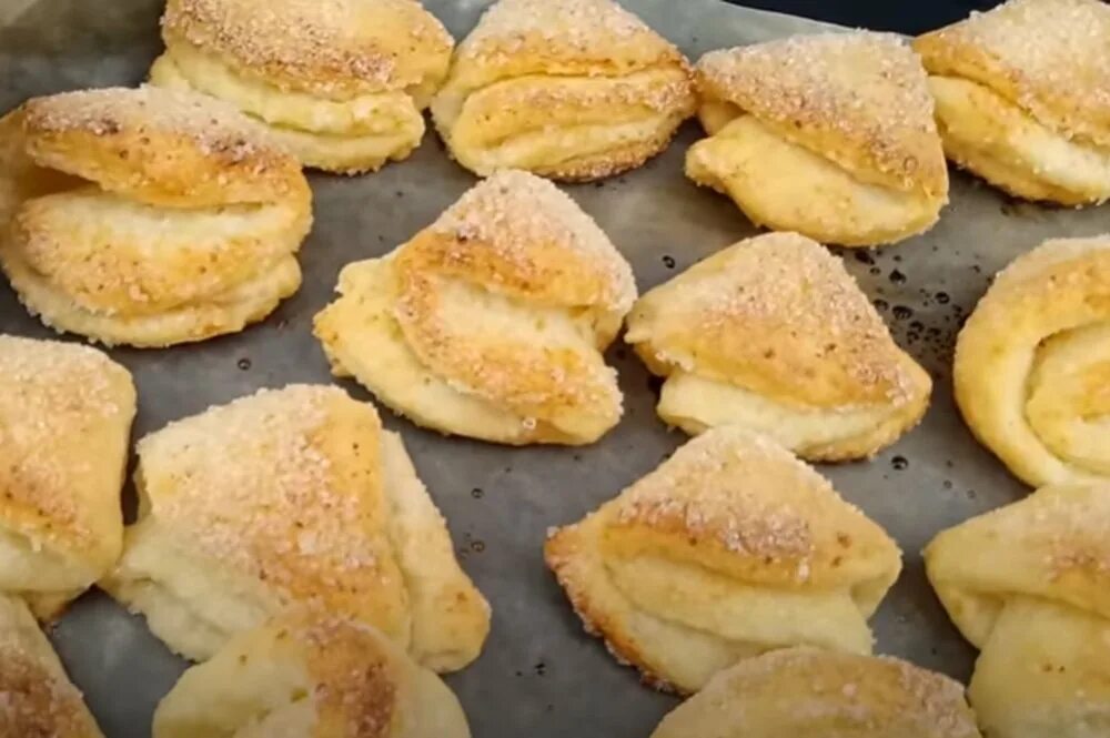 Воздушное печенье мягкое нежное в духовке. Творожное печенье без яиц. Творожное печенье без масла. Творожное печенье мягкое нежное и воздушное рецепт с фото пошагово.