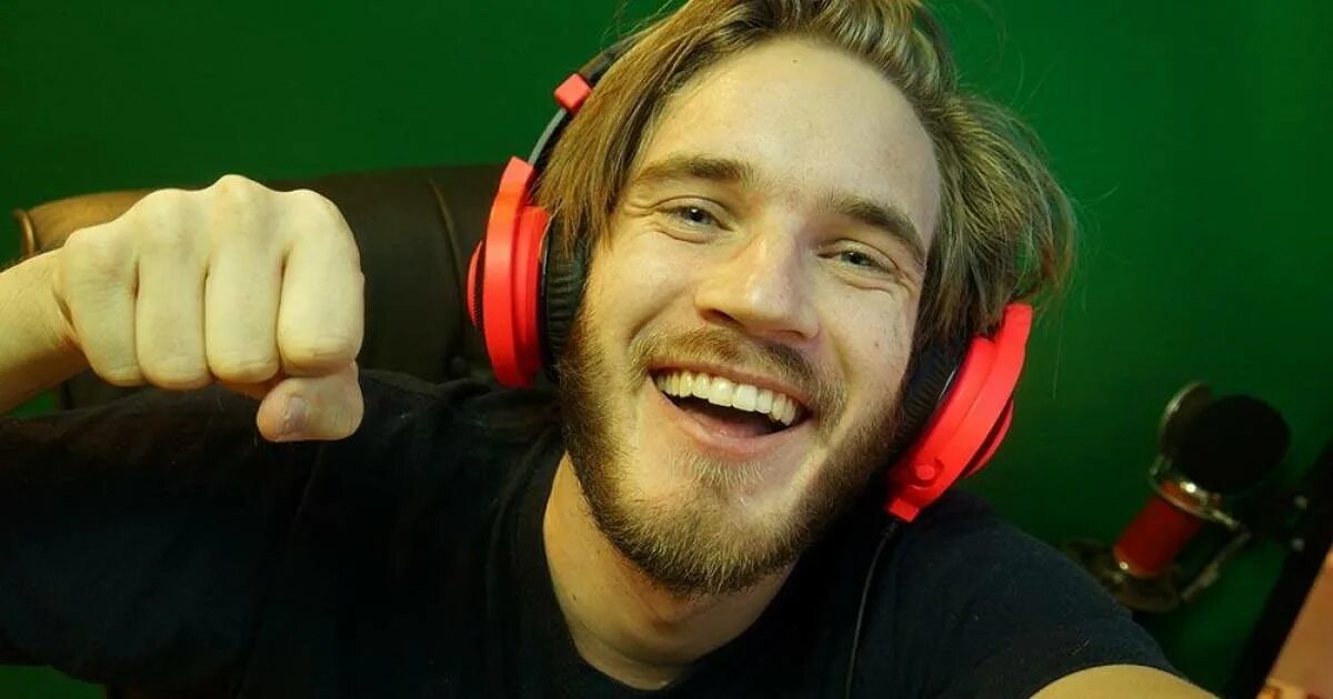 Самый знаменитый ютуб. Блоггер пьюдипай. Известный ютубер pewdiepie,. Самый знаменитый ютуб. Самый знаменитый ютуб.