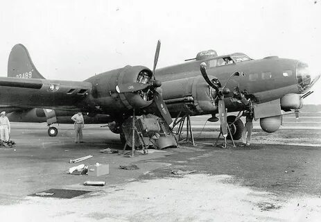 В 17 бомбардировщик