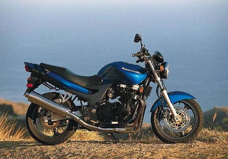 Кавасаки zr750. Кавасаки 7. Kawasaki zr-7 2001. Кавасаки зр 750. Kawasaki zr-7 2001.