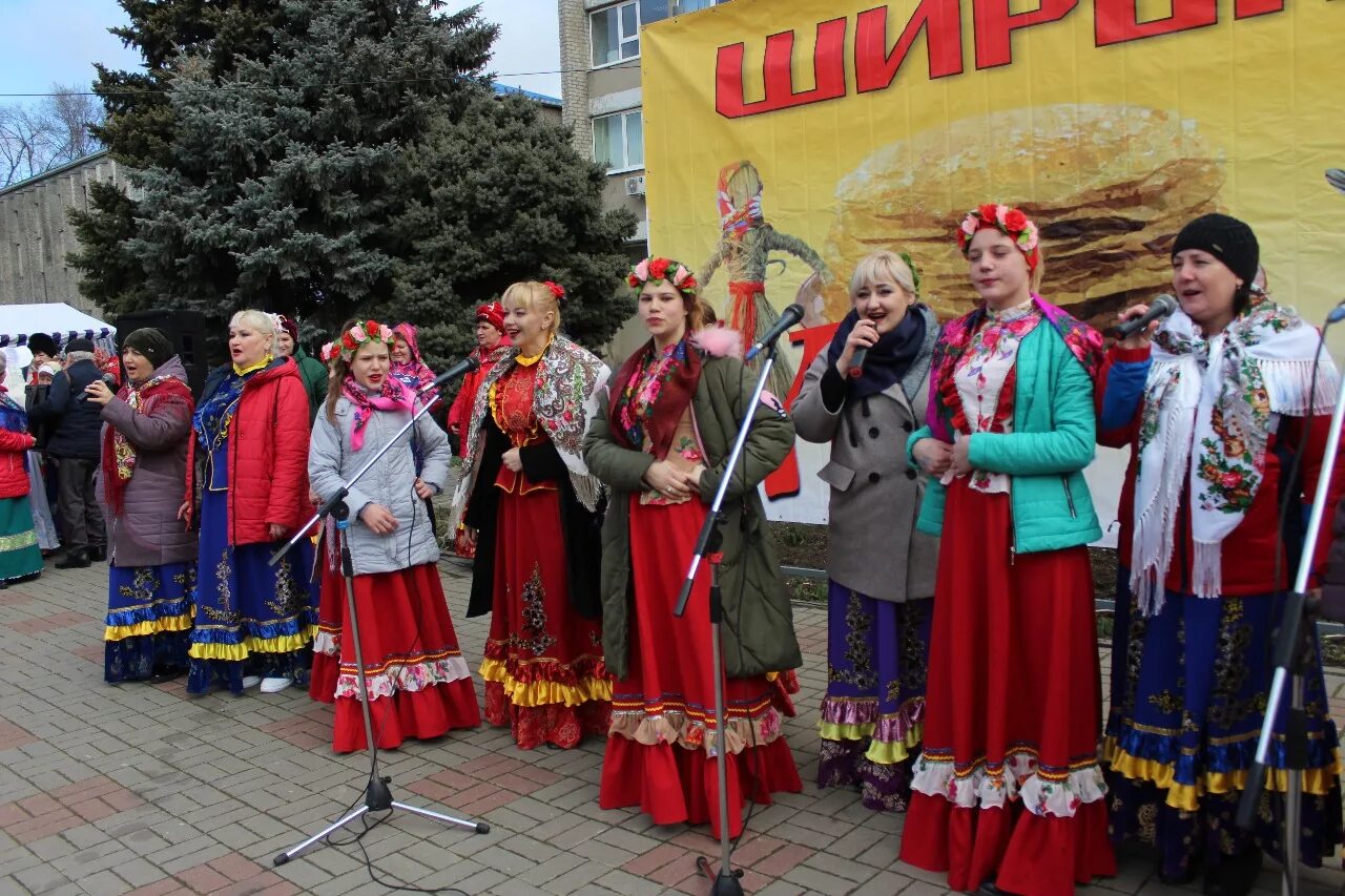 Погода новопокровском районе п новопокровский. Новопокровская ярмарка Чаны. Новопокровская ярмарка. Ярмарка Чаны. Ильинское сельское поселение Новопокровского района.