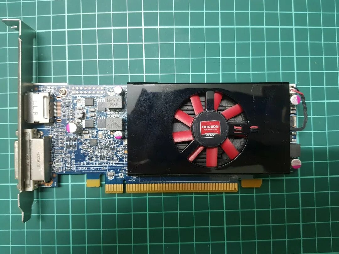 Radeon 7600 series. Радеон 7500. AMD 7500 видеокарта.