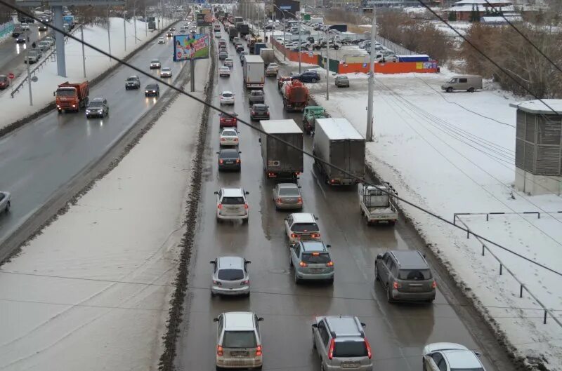 Пробки на дорогах в новосибирске. Пробки Новосибирск. Пробки Новосибирск ГЭС сейчас. Пробки в Новосибирске фото. Пробки в Новосибирске на данный момент.