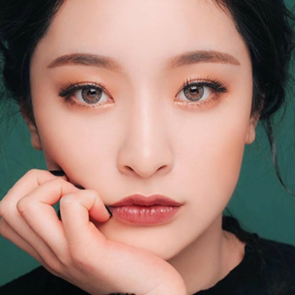 Макияж для азиатских глаз. Азиаты с узкими глазами. Азиатский разрез глаза. Раскосые азиатские глаза. Макияж для узких глаз.