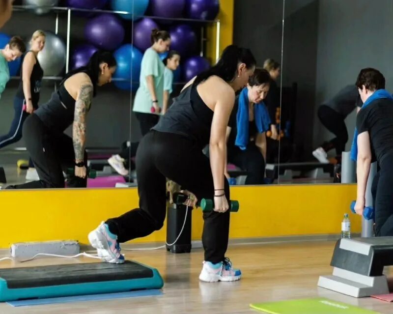 Фитнес хаус санкт-петербург на светлановском. Клуб сортировка. Остановка клубная владивосток. Клуб голд екатеринбург фото. Клуб сортировка.