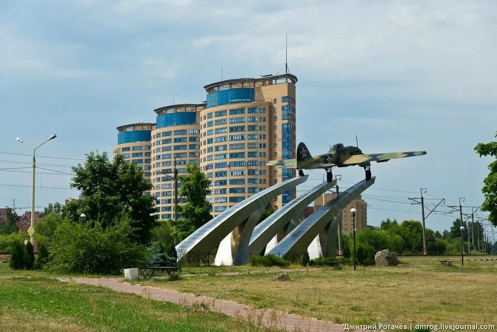 Сайт дубна московская область. Дубна научный городок. Дубна центр города. Дубны Московская обл. Город Дубна река Волга.