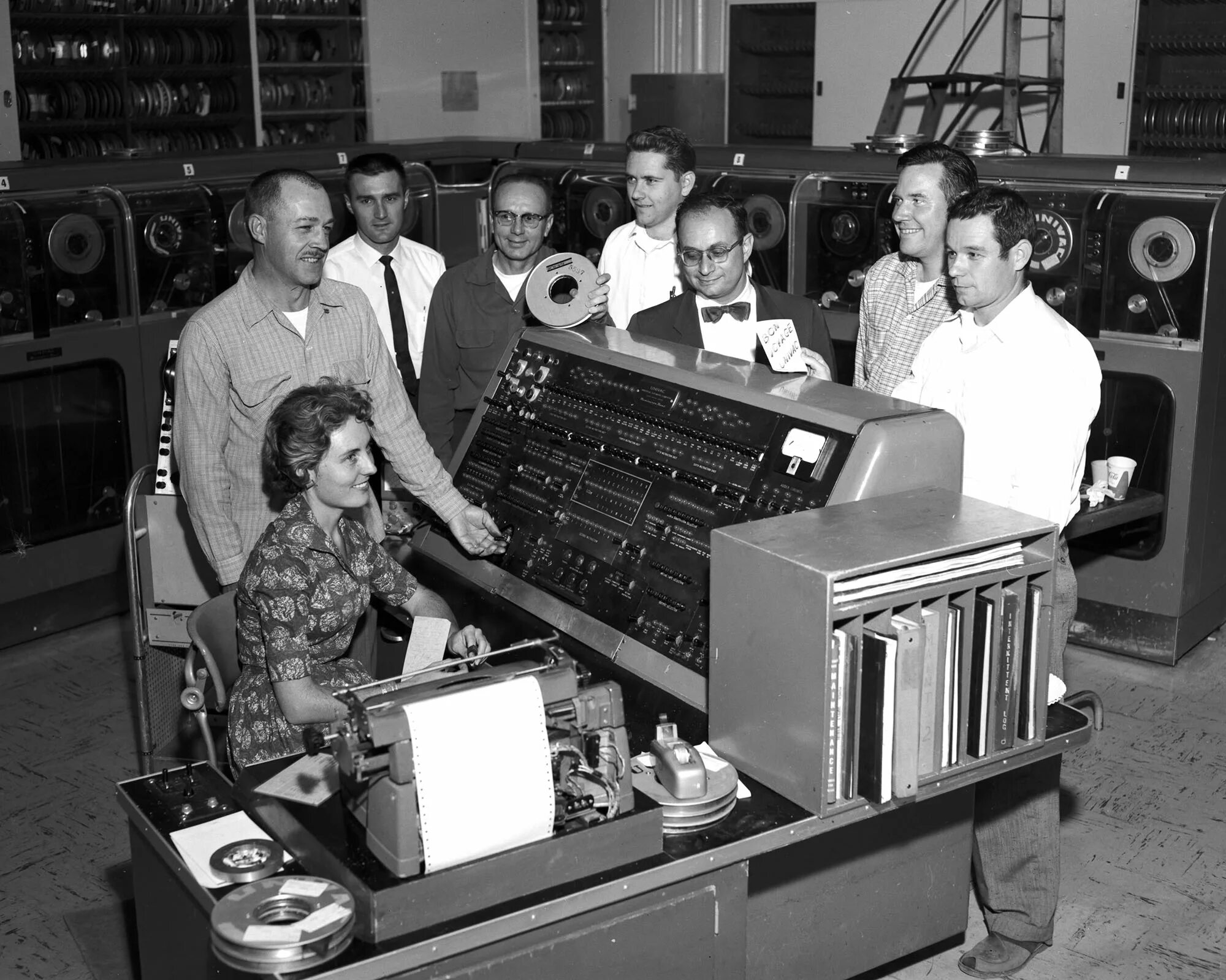 Что делал первый компьютер. Юнивак 1951. ЭВМ Юнивак. UNIVAC ЭВМ 1951. Компьютер UNIVAC 1.
