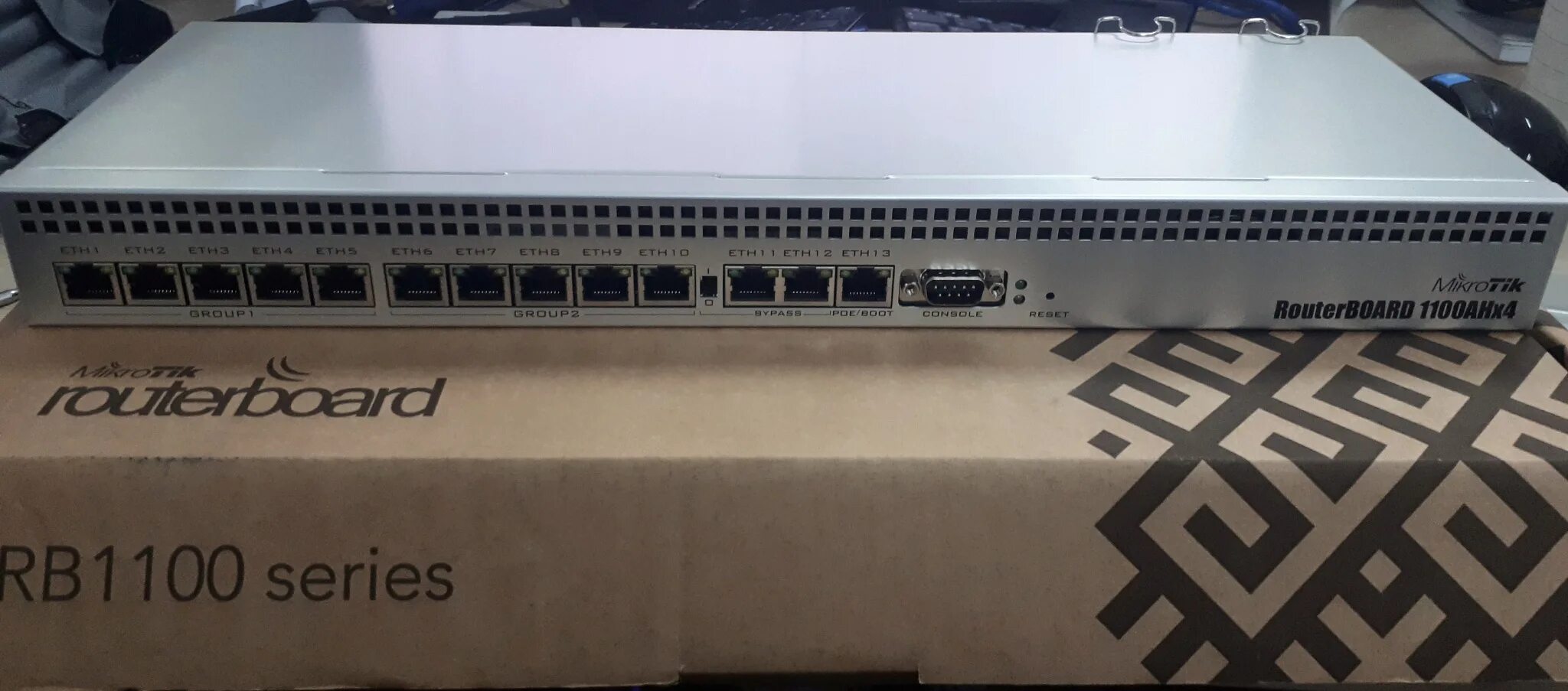 Mikrotik rb1100dx4. Mikrotik routerboard 1100ahx4.  маршрутизатор – mikrotik rb1100ahx4. Mikrotik routerboard rb1100ahx4 dude edition. Routerboard 1100ahx4.