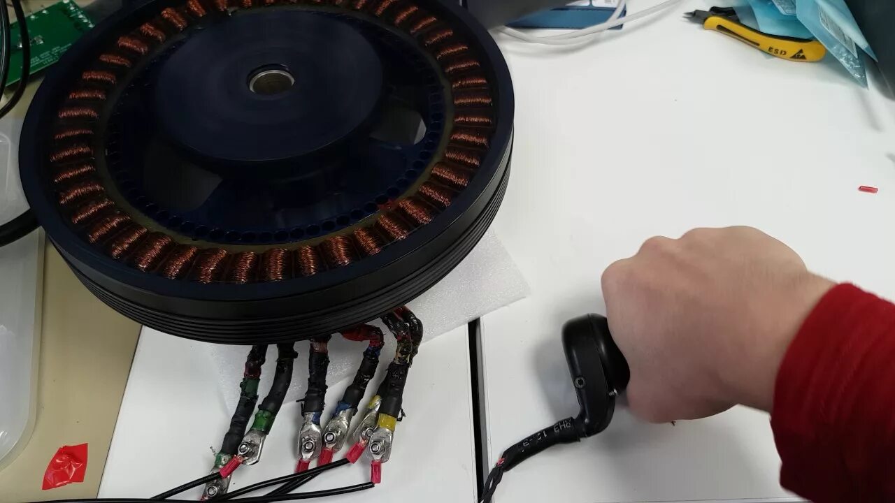 Инверторный bldc. Электродвигатель 20 квт bldc. bldc 30kw. bldc мотор 40 kw. электродвигатель bldc 50 киловатт.