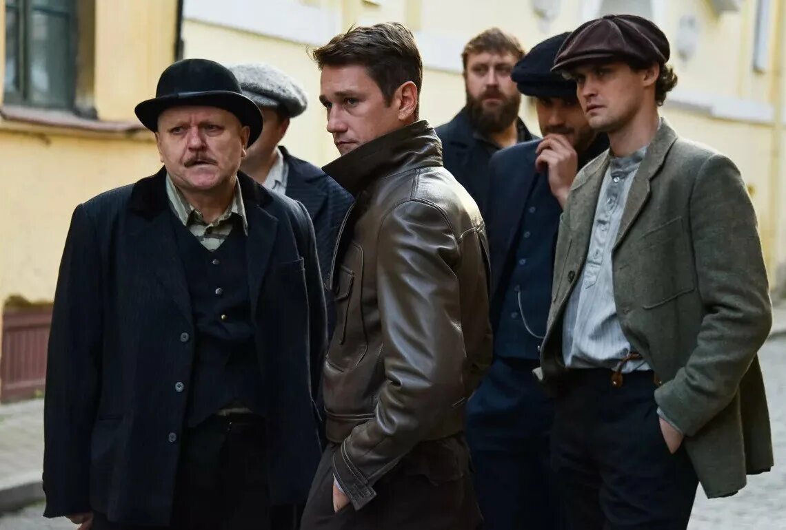 Подкидыш на каком канале. Подкидыш 2019. фильм подкидыш 2019 сериал. антон шагин подкидыш. антон шагин в сериале подкидыш.