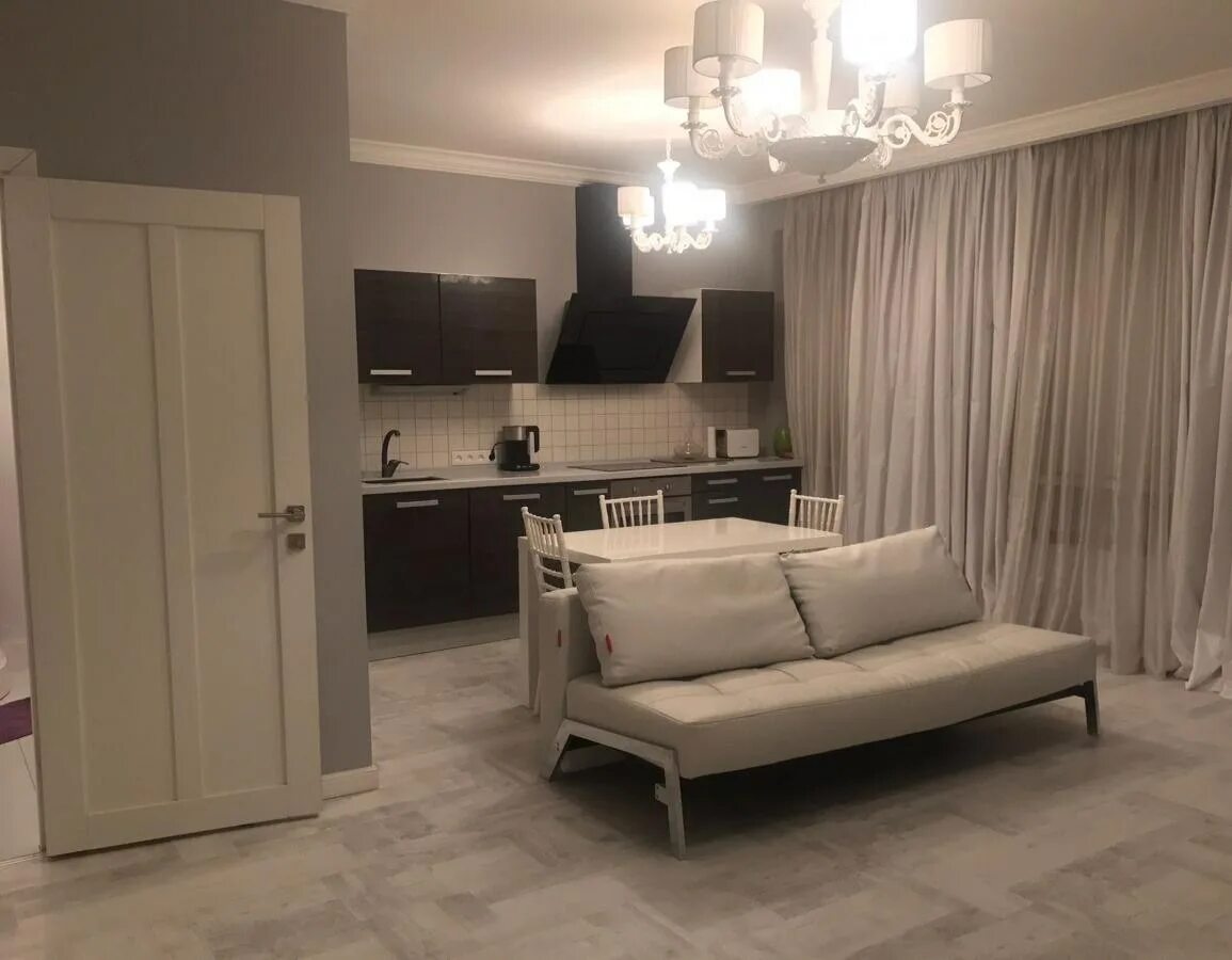 съемная квартира. съемная квартира. 3 комнатная квартира. квартира. однокомнатные апартаменты на сутки.