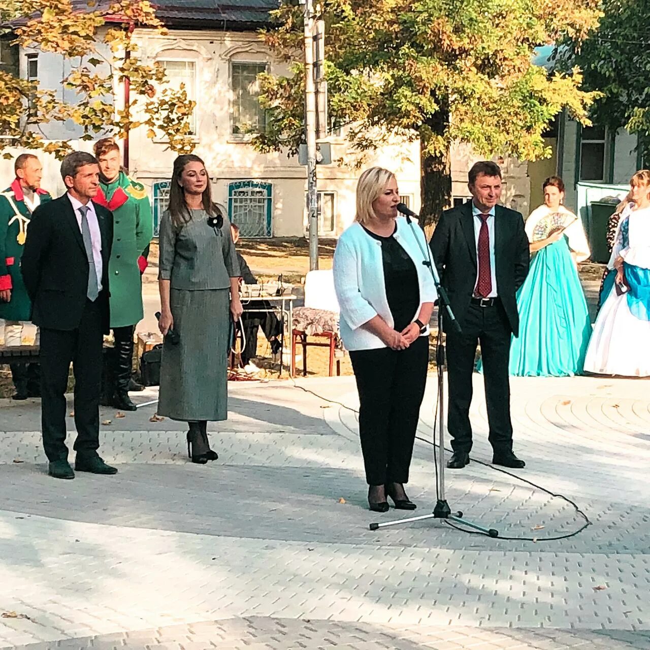 Погода в георгиевске на март. Памятник Лермонтову в Георгиевске. Погода в Георгиевске. Георгиевск климат. Георгиевск сейчас.