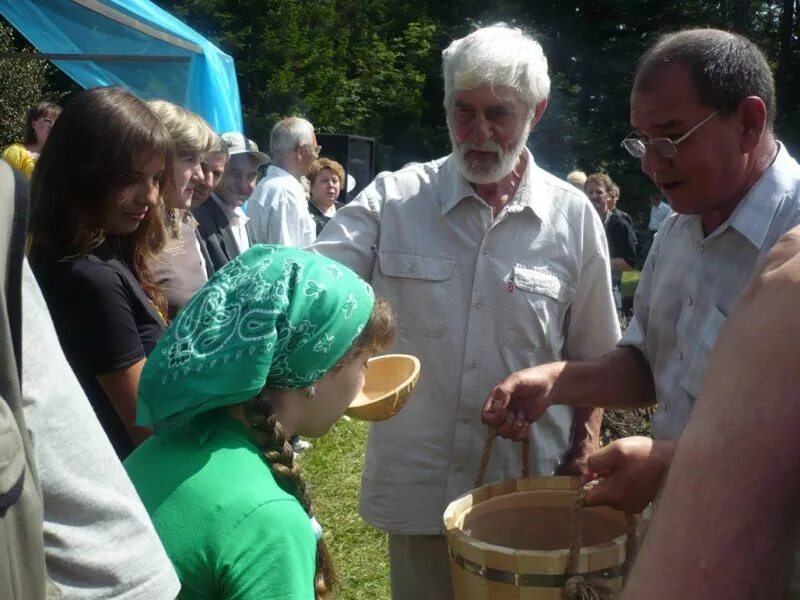 Александровские родники. Родник Александровский. Родник Александровка. Юго Александровка.