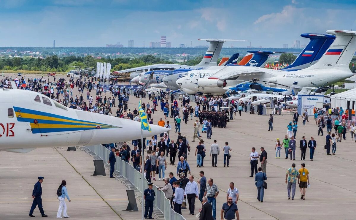 Авиасалон Макс 2021 в Жуковском. Международный авиасалон Макс в Жуковском. Авиасалон Макс 2019 в Жуковском. Авиасалон Макс 2021.