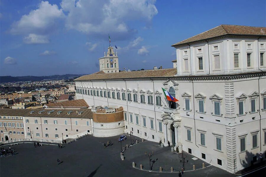 Файл:Quirinal.palace.in.rome.arp.jpg - Википедия