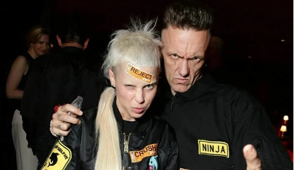 Группа die antwoord. Йоланди Фиссер. Йоланди Фиссер группа die antwoord. Йоланди и ниндзя