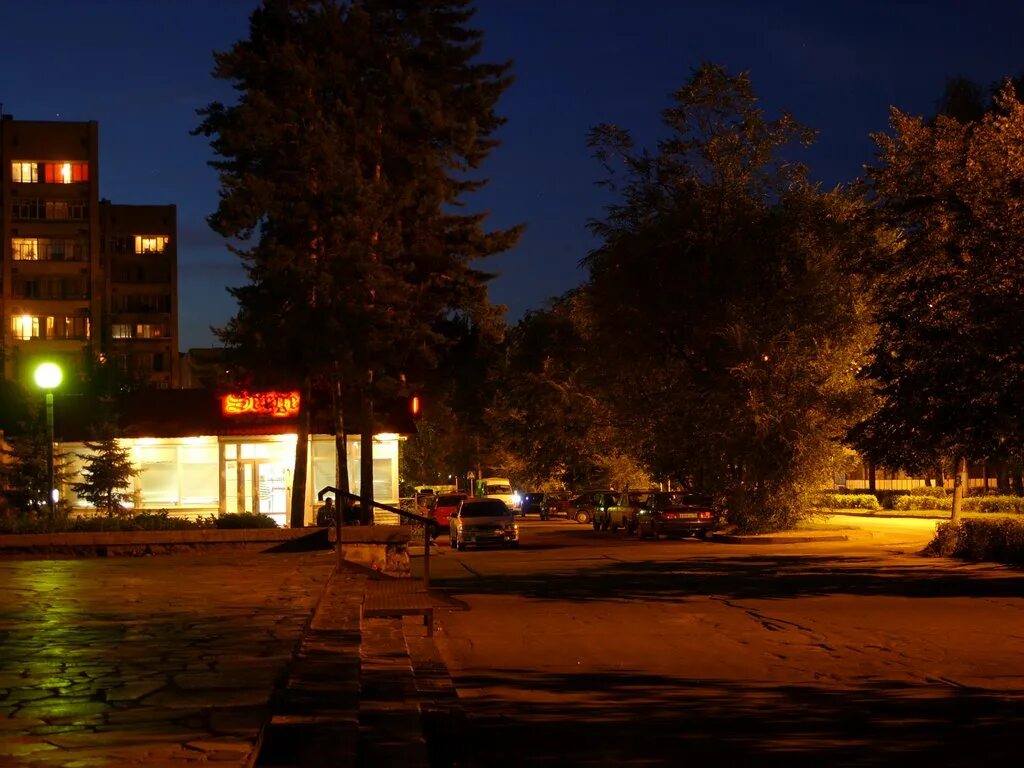 Протвино южная 1. Температурный монитор в городе протвино. Протвино кинотеатр. Temperature monitoring. Градусник для парника.